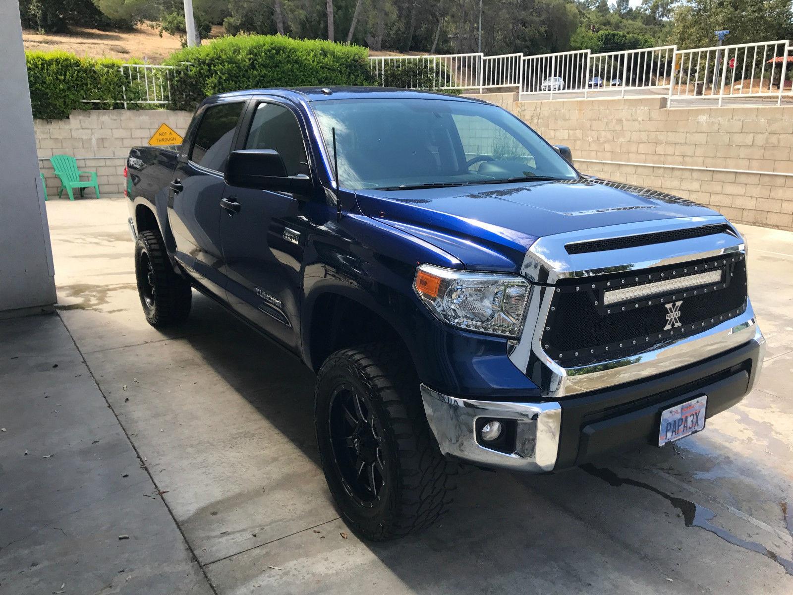 Loaded 2014 Toyota Tundra SR5 Pickup for sale