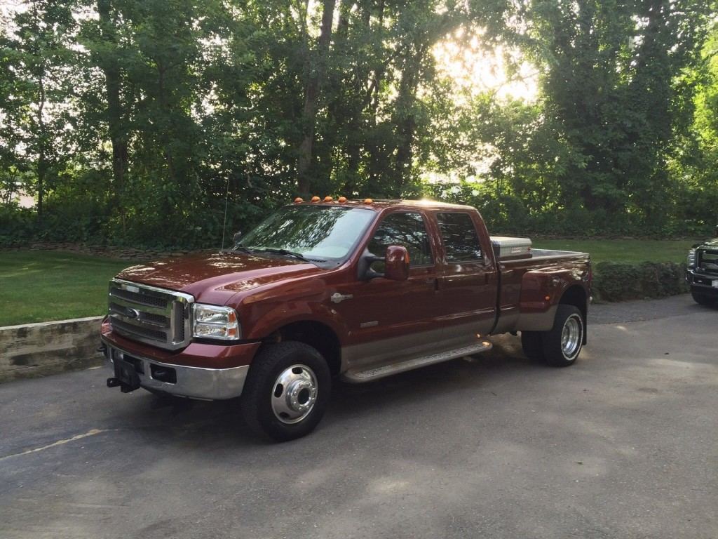 2005 Ford F 350 king Ranch dually