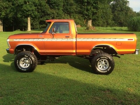 1977 FORD F150 4&#215;4 302 6&#8243; LIFT for sale