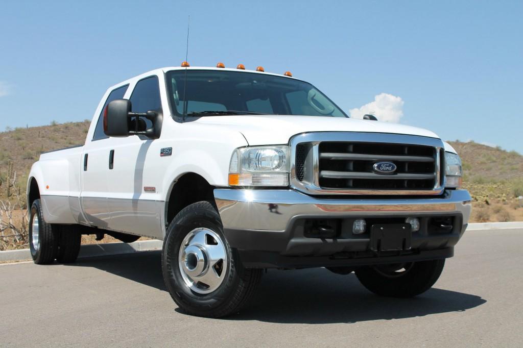 2003 Ford F 350 Dually CREW CAB LARIAT