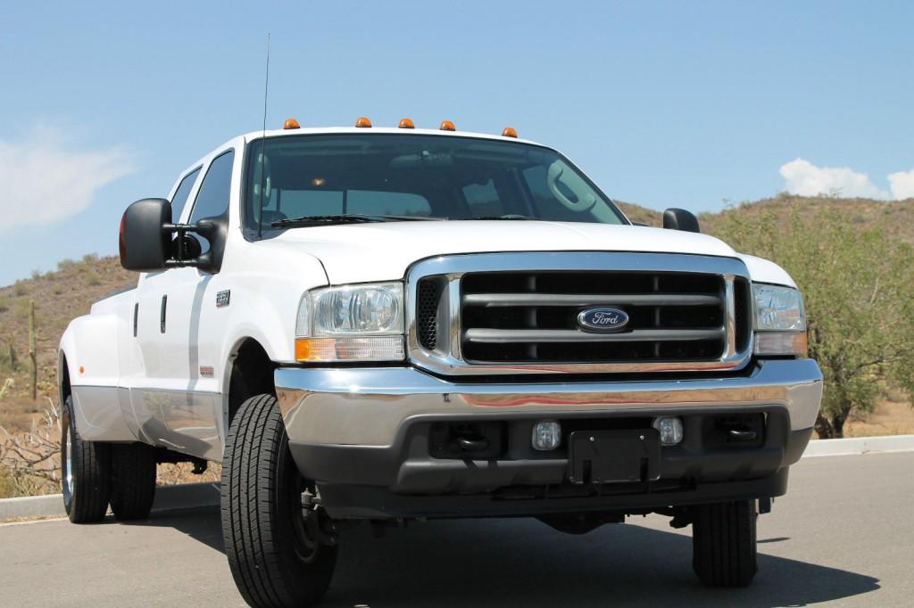 2003 Ford F 350 Dually CREW CAB LARIAT