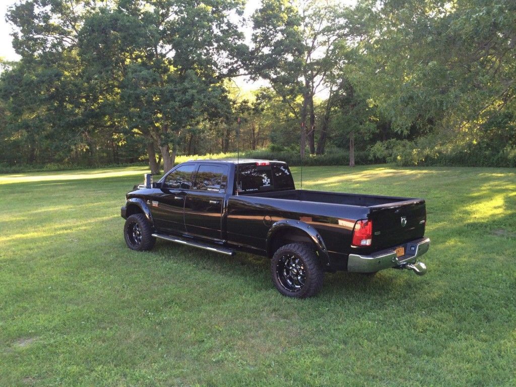 2012 Dodge Ram Cummins 2500 Laramie MANUAL