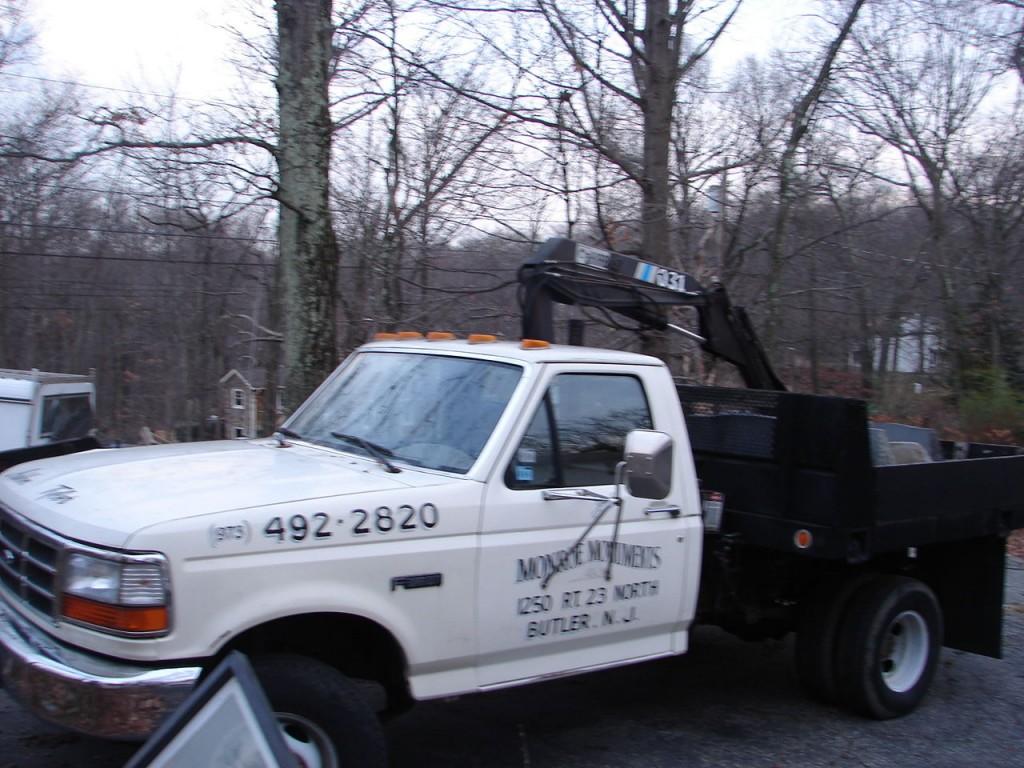 1994 Ford F 450 superduty Flatbed boom lift truck