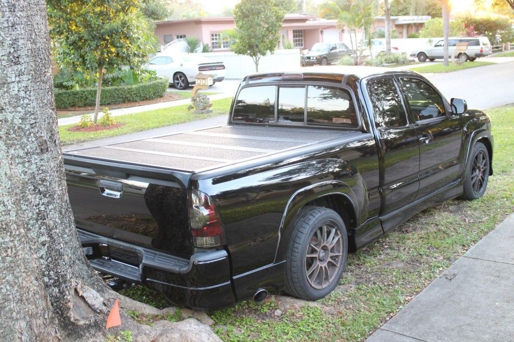 2007 Toyota Tacoma X Runner Sunroof