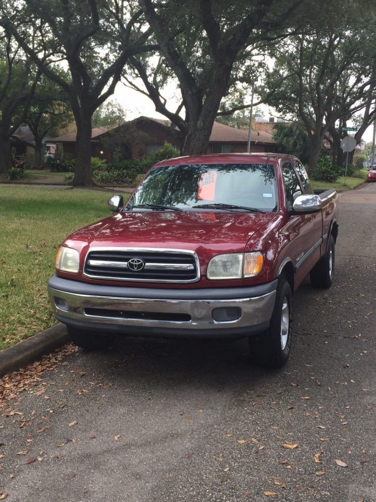 Extended cab 2002 Toyota Tundra SR5 pickup