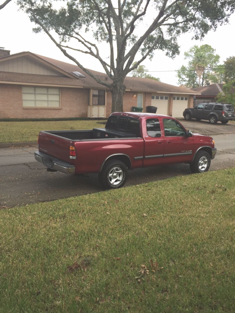 Extended cab 2002 Toyota Tundra SR5 pickup