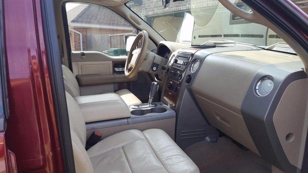 Leather seats 2004 Ford F 150 Lariat pickup