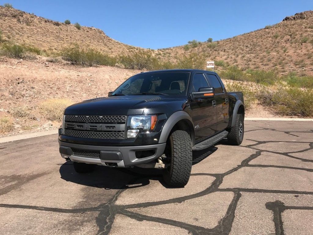 all features 2012 Ford F 150 Raptor pickup