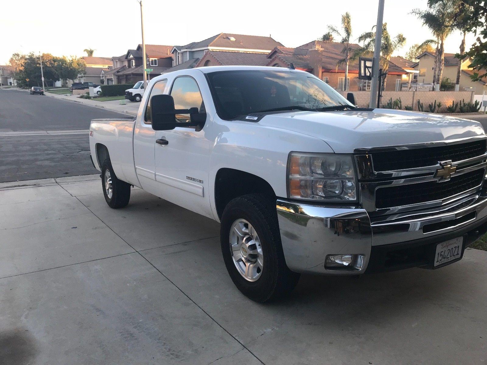 awesome condition 2010 Chevrolet Silverado 2500 pickup for sale