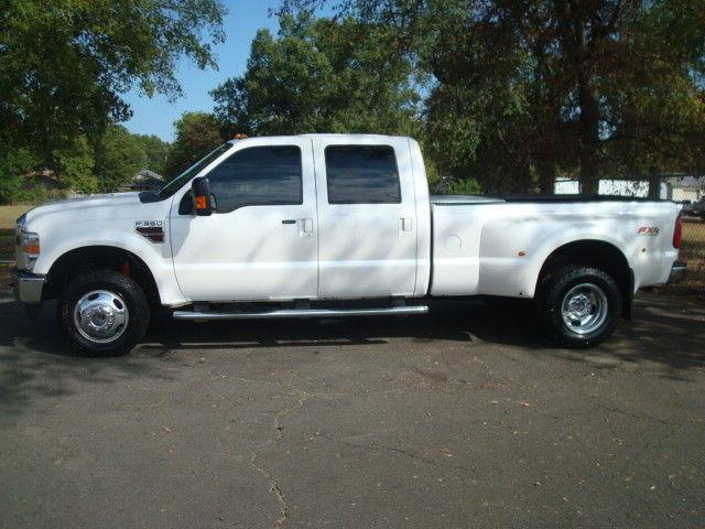 loaded 2010 Ford F 350 LARIAT pickup