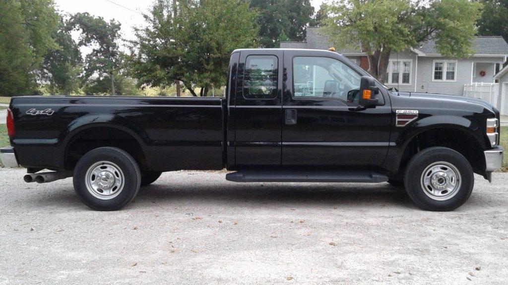 low miles 2010 Ford F 250 XL pickup