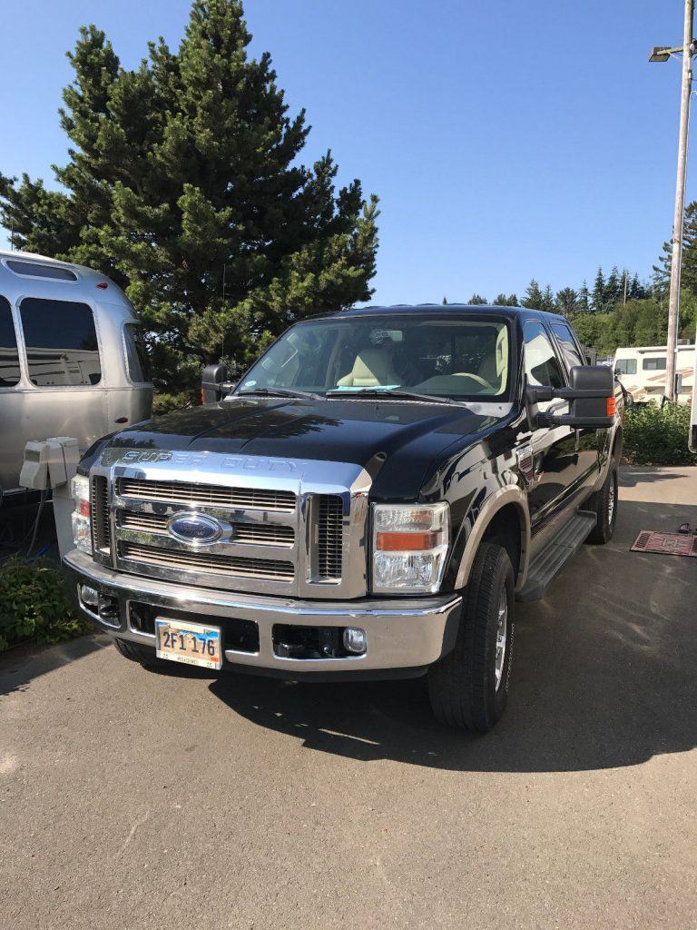 well optioned 2008 Ford F 350 Lariat pickup