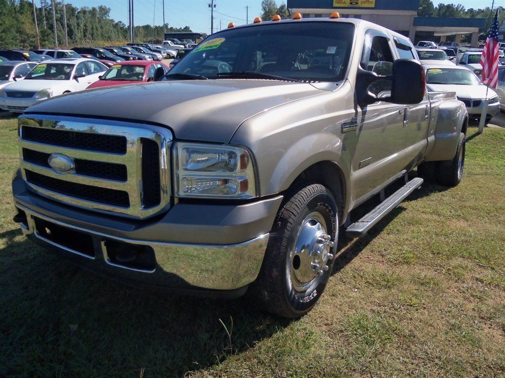 dually 2007 Ford F 350 XLT pickup