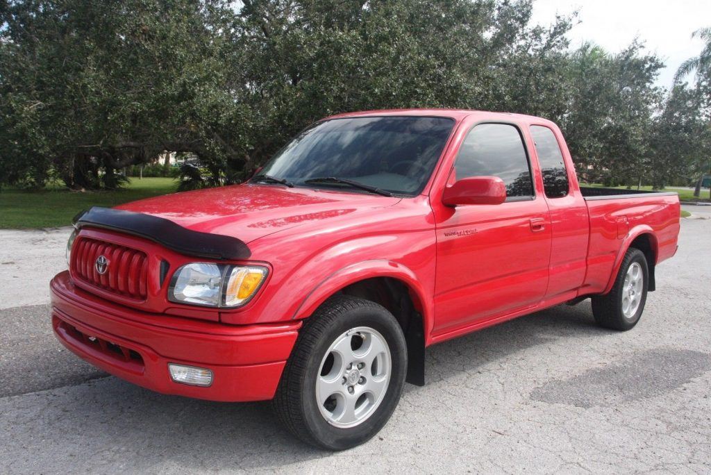 low mileage 2004 Toyota Tacoma S Runner pickup