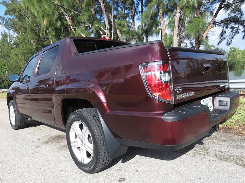 low mileage 2014 Honda Ridgeline RTL 4WD pickup