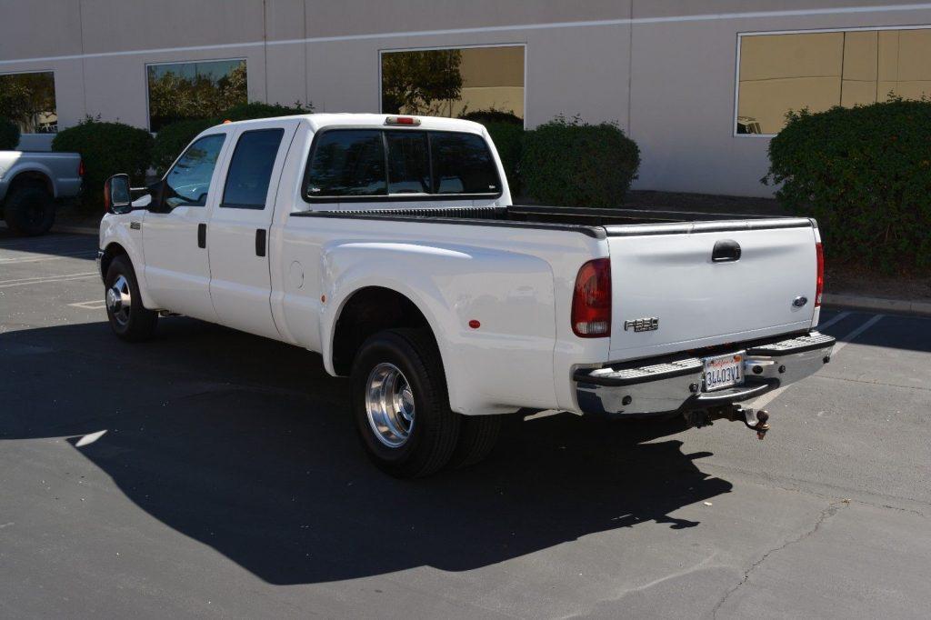 very clean 2003 Ford F 350 XLT pickup