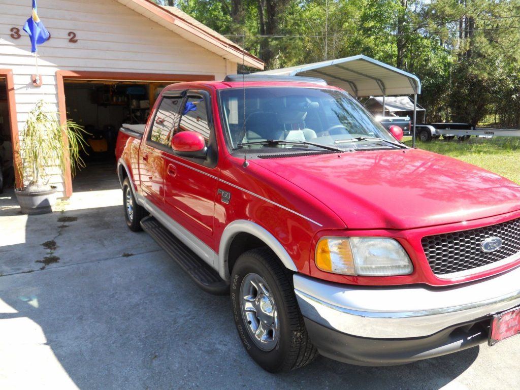 well maintained 2003 Ford F 150 Lariat pickup