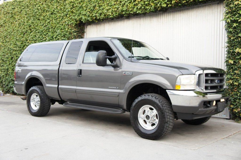 great shape 2002 Ford F 250 Lariat pickup