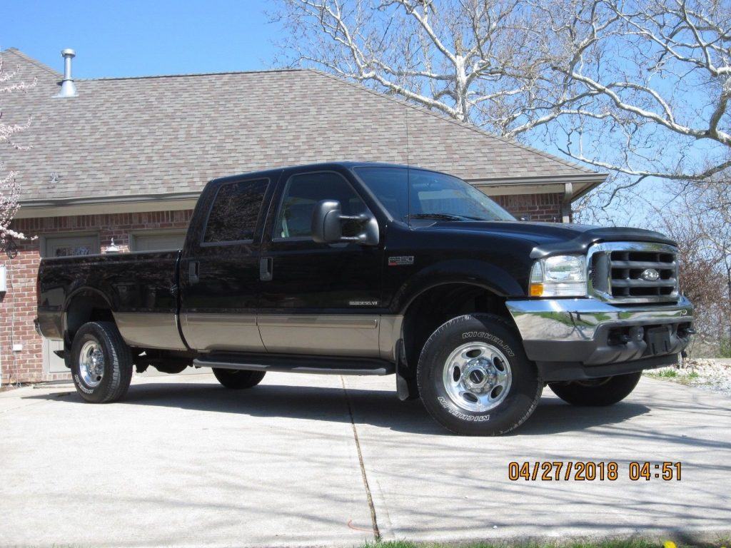 needs nothing 2002 Ford F 350 Lariat pickup