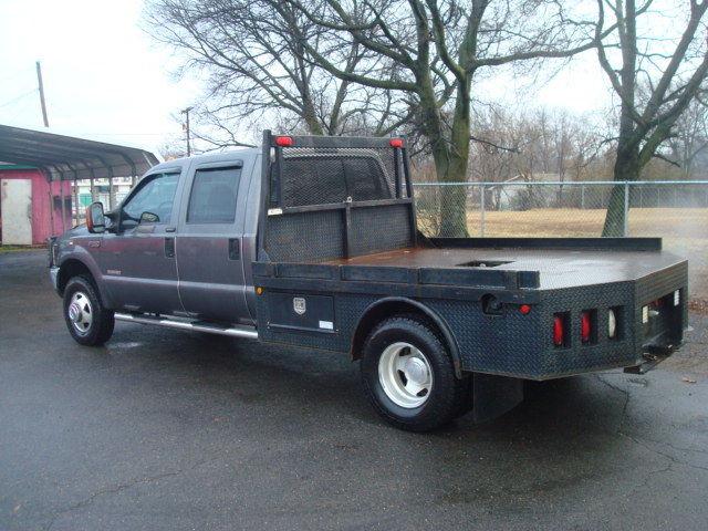 loaded 2004 Ford F 350 LARIAT flatbed pickup