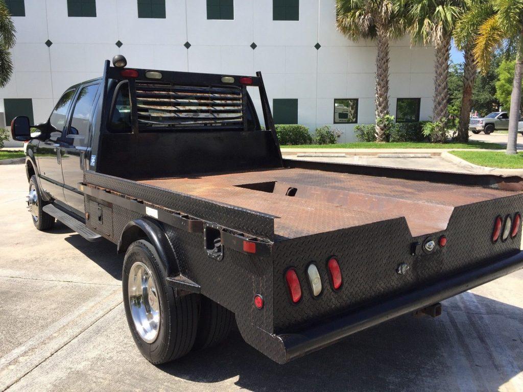 recently serviced 2004 Ford F 450 Lariat flatbed pickup