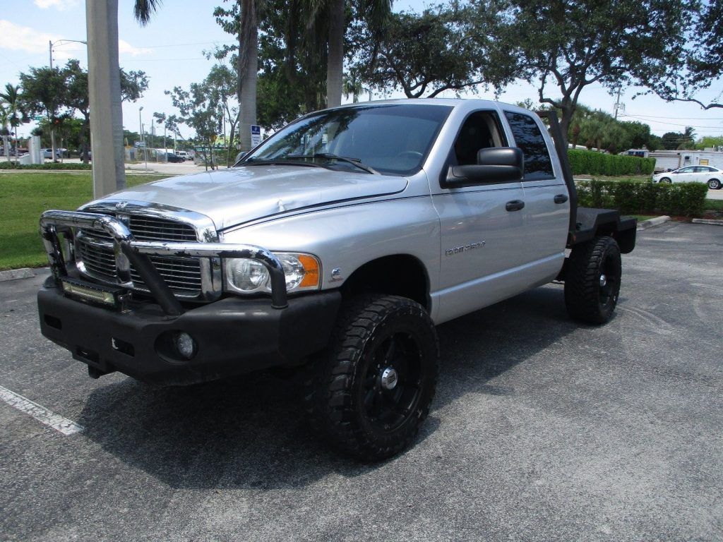 strong and reliable 2004 Dodge Ram 2500 pickup