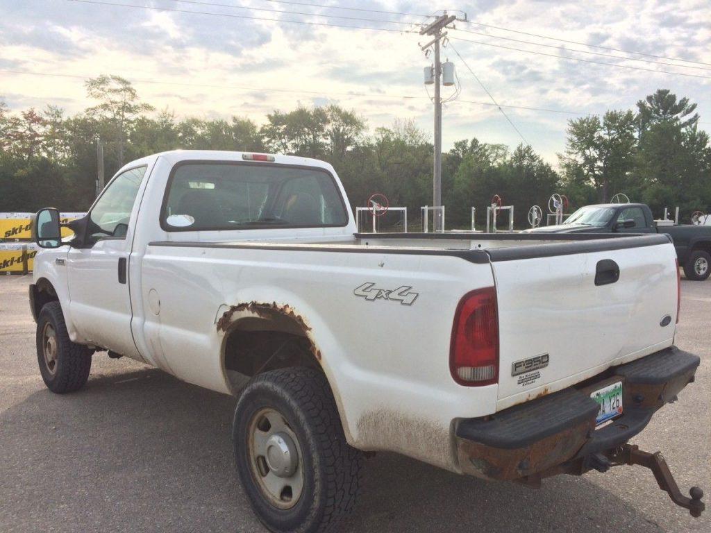 some rust 2005 Ford F 350 pickup