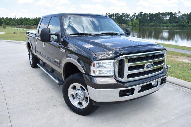 very nice 2005 Ford F 250 Lariat pickup