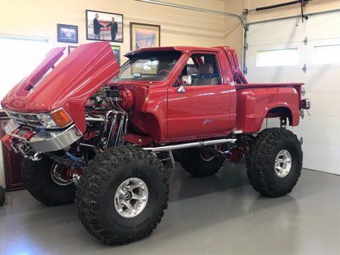 show truck 1984 Toyota Tacoma SR5 pickup for sale
