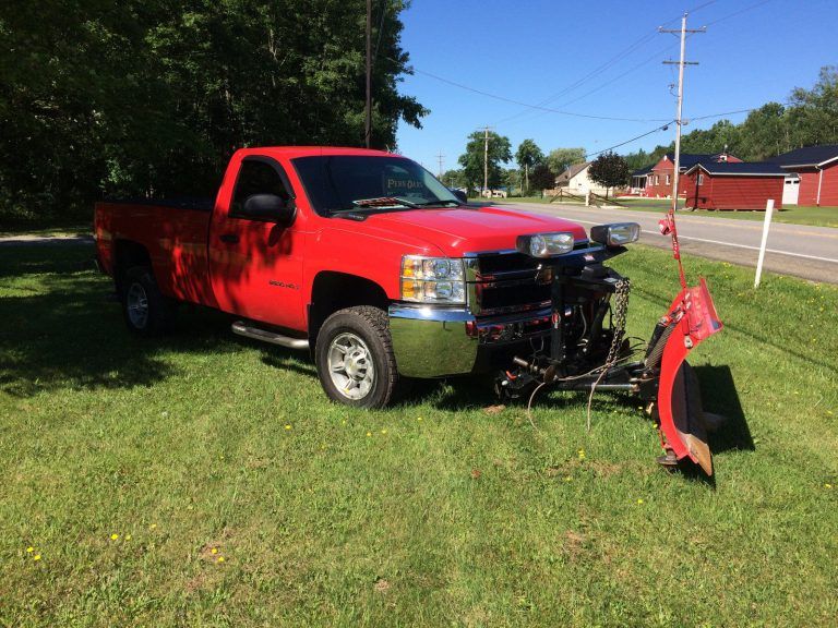 snow plow 2008 Chevrolet Silverado 2500 pickup for sale