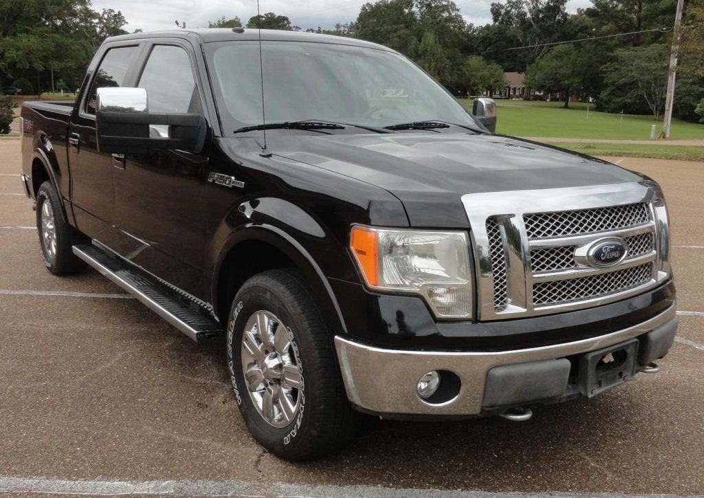 well optioned 2010 Ford F 150 Lariat 4×4 pickup