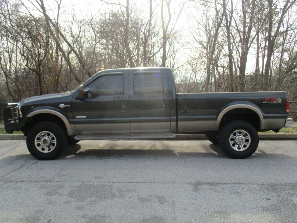 great running 2005 Ford F 350 KING RANCH pickup