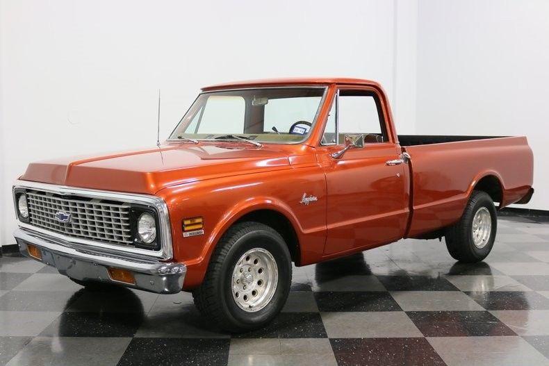 nicely detailed 1971 Chevrolet C 10 Pickup