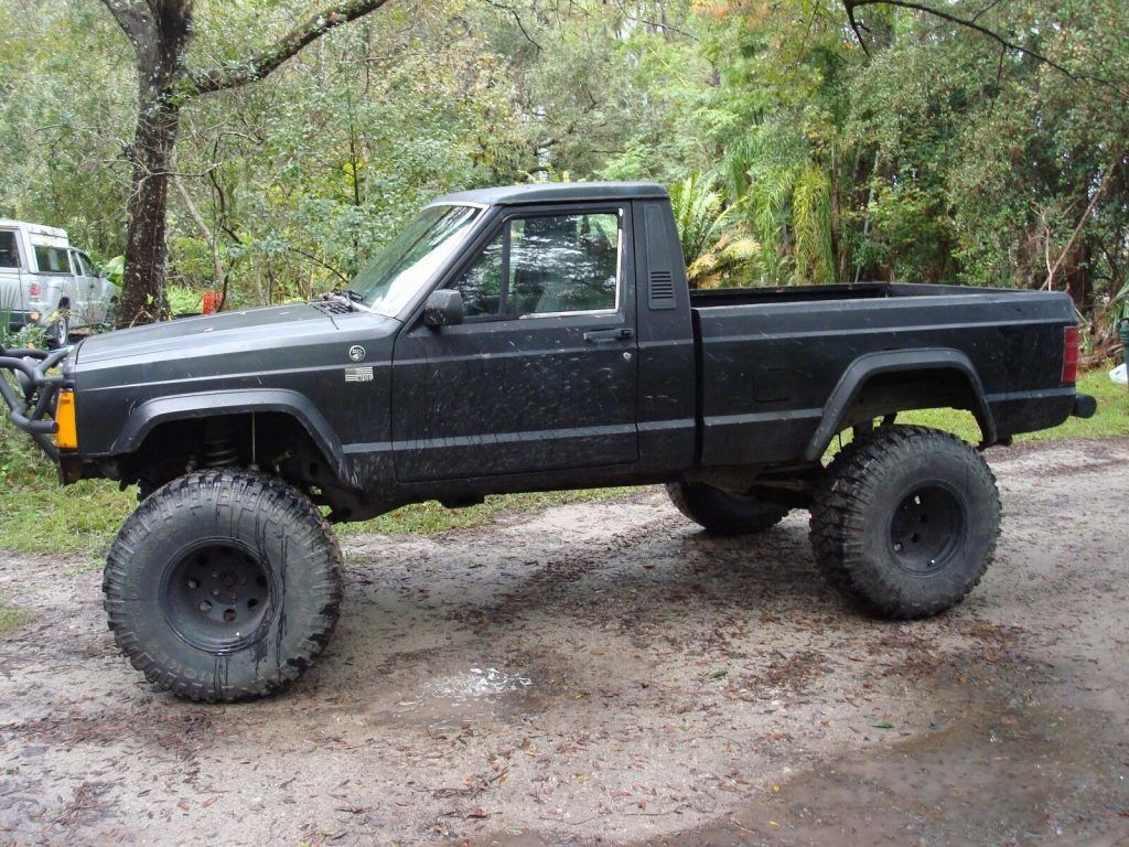 rare 1990 Jeep Comanche pickup