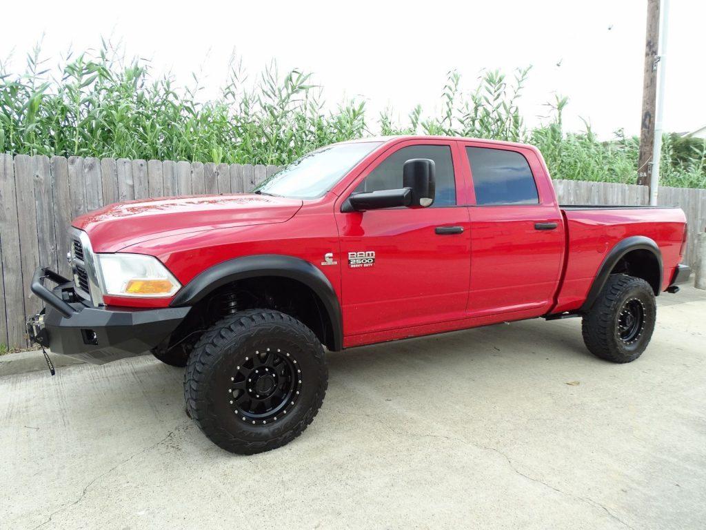 well equipped 2012 Dodge Ram 2500 ST pickup