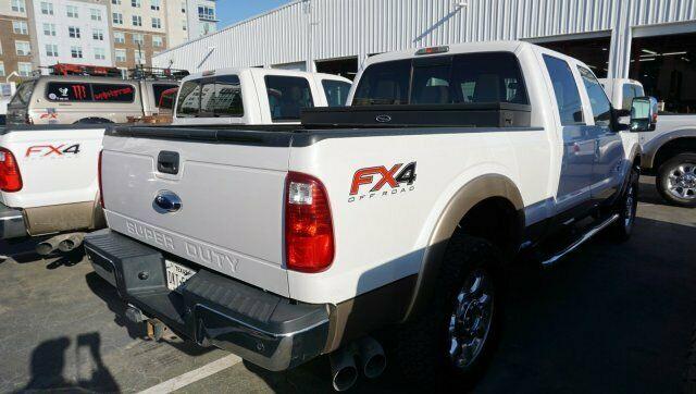 solid 2013 Ford F 250 Lariat pickup