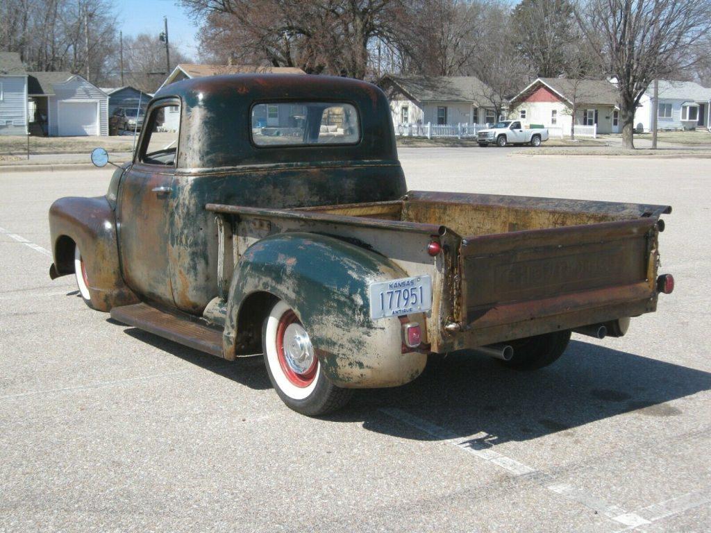 well customized 1949 Chevrolet Pickup
