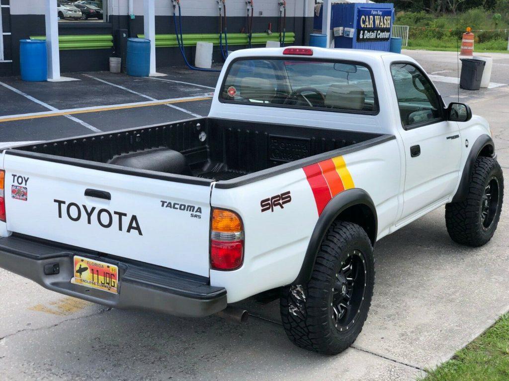 very clean 2002 Toyota Tacoma SR5 pickup