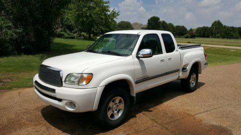 well serviced 2003 Toyota Tundra SR5 pickup for sale