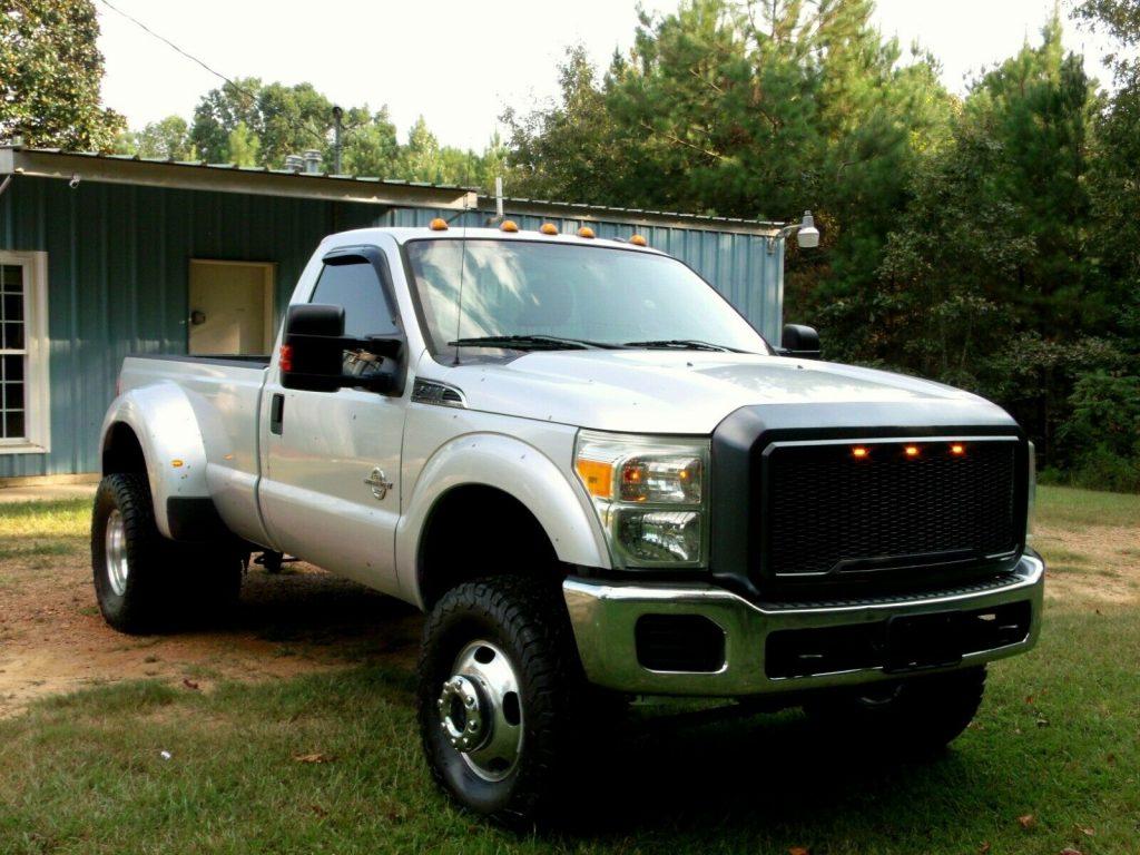 strong running 2011 Ford F 350 Super Duty pickup