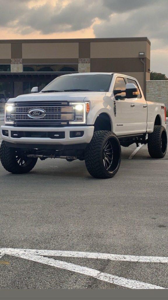loaded with goodies 2017 Ford F 250 pickup