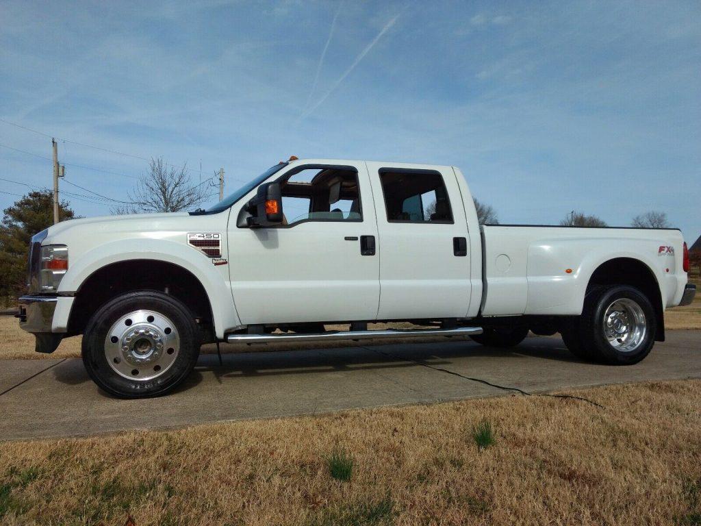 well equipped 2008 Ford F 450 Lariat pickup