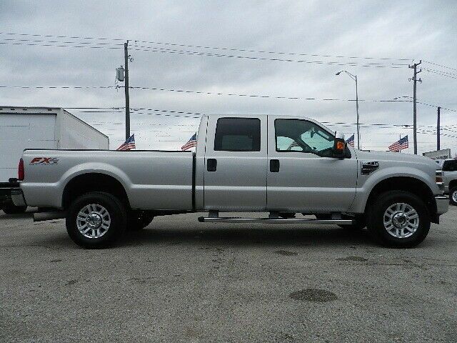 very nice 2010 Ford F 350 XLT 4×4 pickup