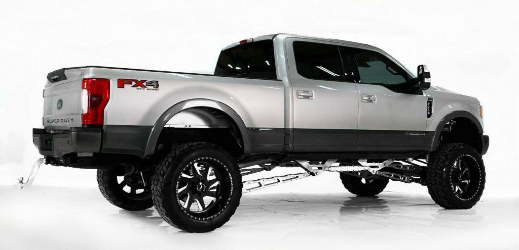 oustanding 2017 Ford F 250 Platinum pickup
