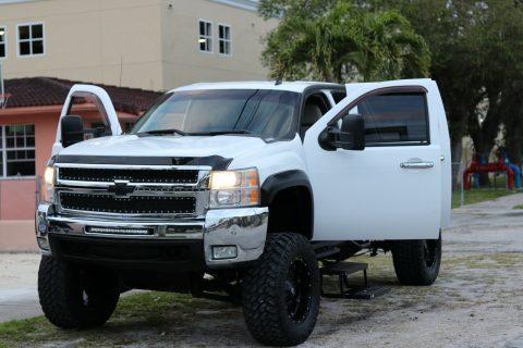 well maintained 2007 Chevrolet Silverado 2500 C2500 Heavy DUTY pickup for sale