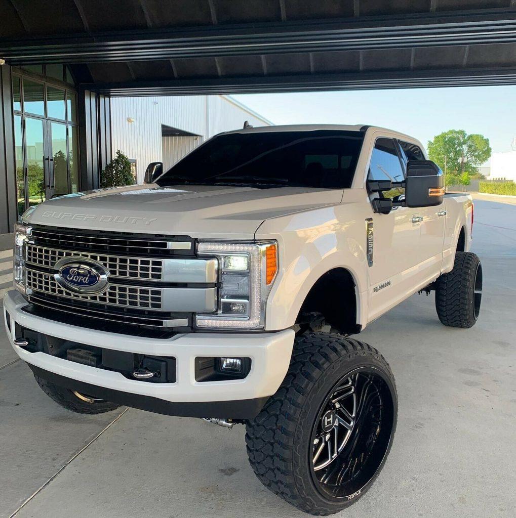 fully loaded 2019 Ford F 250 Platinum Ultimate pickup