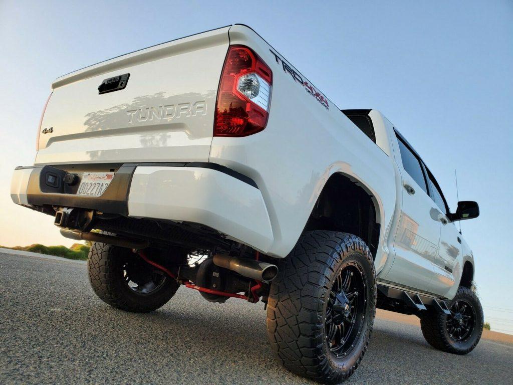 custom lift kit 2016 Toyota Tundra SR5 pickup