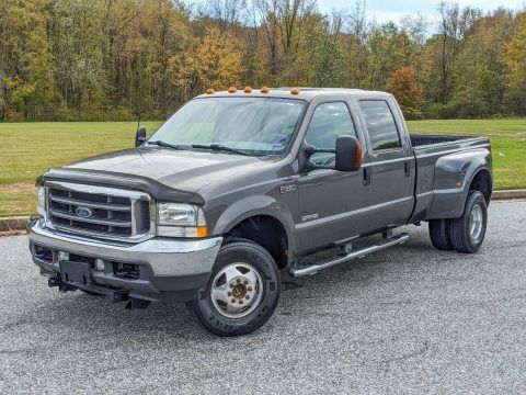 well equipped 2003 Ford F 350 Lariat pickup for sale