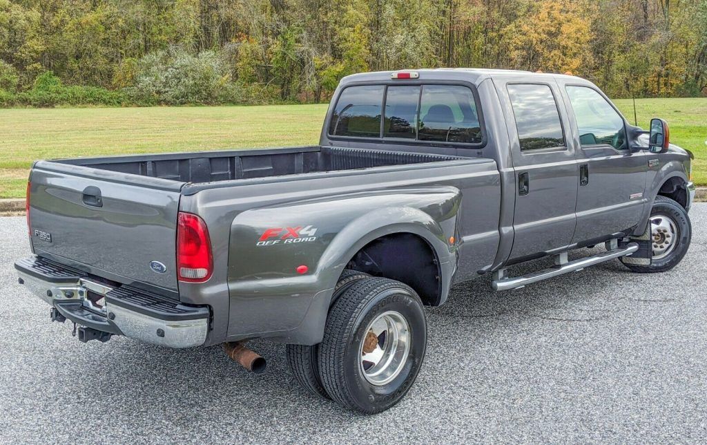 well equipped 2003 Ford F 350 Lariat pickup