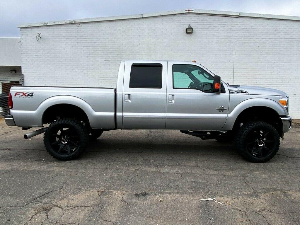 fully loaded 2015 Ford F 250 Lariat pickup